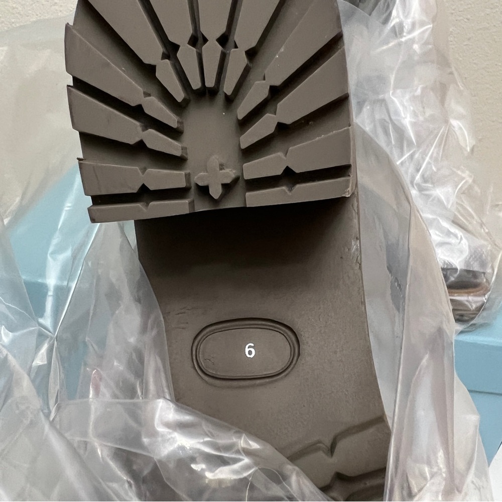 Seychelles Irresistible Combat Boots Gray Size 9M Chunky Heel New With Box - Picture 9 of 13